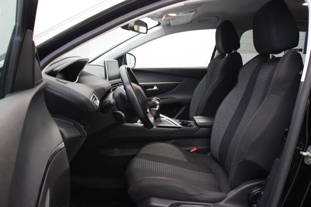 Peugeot 5008 1.2 PureTech Allure 7 Persoons - Trekhaak, Digitaal Cockpit, Carplay