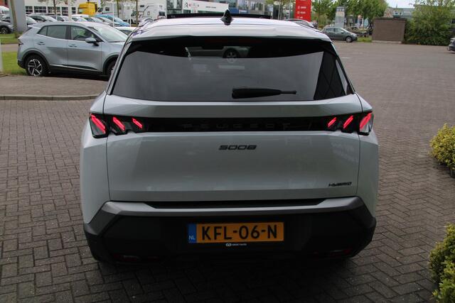 Peugeot 5008 1.2 Hybrid 145 GT Open dak!