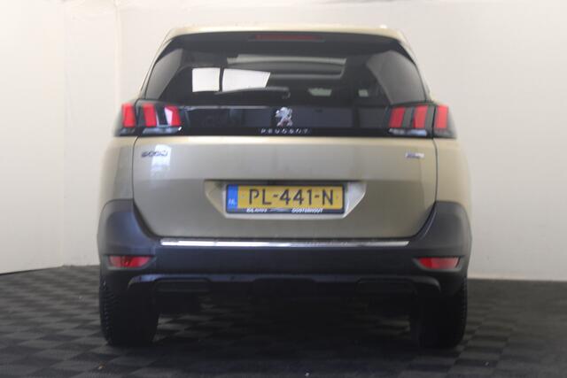 Peugeot 5008 1.2 PureTech Allure |Pano|Camera|Navi|