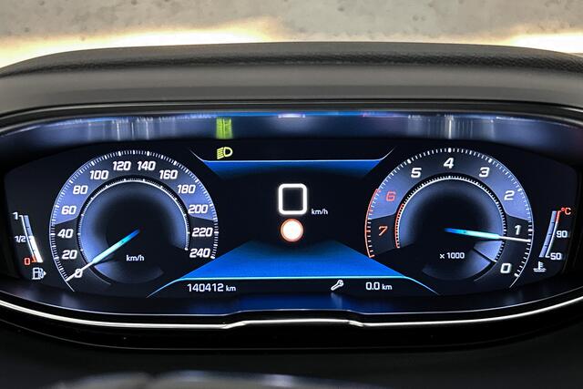 Peugeot 5008 1.2 PureTech Blue Lease Premium | Camera | Afneembare trekhaak | Apple Carplay | Cruise control