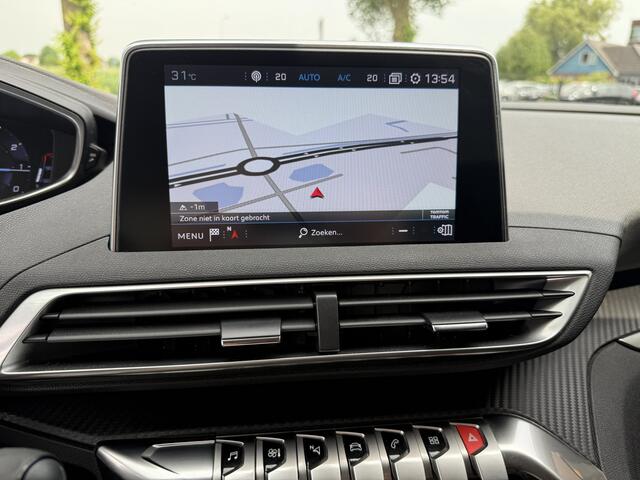 Peugeot 5008 1.2 PureTech Blue Lease Executive ** Trekhaak ** 7-persoons ** Navigatie ** NAP!!