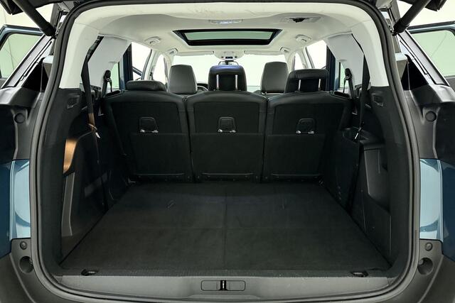 Peugeot 5008 1.2 PureTech Crossway Leer/Alcantara l 360 camera l Schuif-Kanteldak l Focal l Climate control l Cruise Control Adaptief l Full-LED l DAB l Apple Carplay & Android Auto