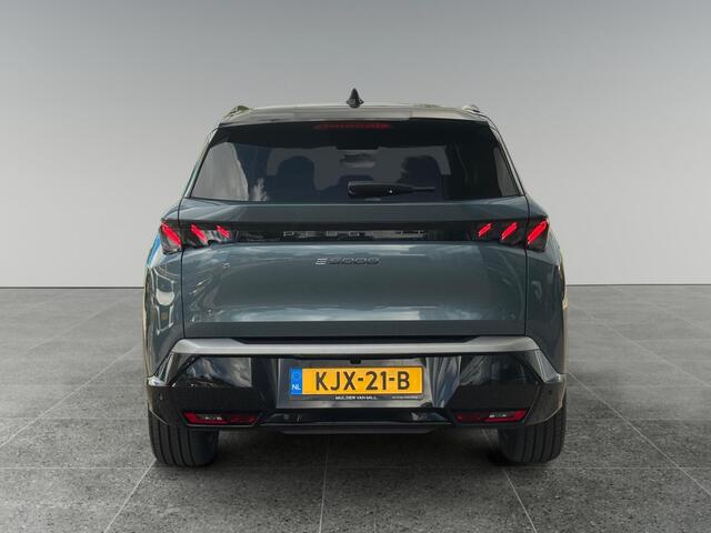 Peugeot 5008 e-5008 GT EV 73kWh 210pk | ALCANTARA | MASSAGE | SCHUIF/KANTELDAK | 360° CAMERA | NAVI | ADAPTIVE CRUISE | WARMTEPOMP |