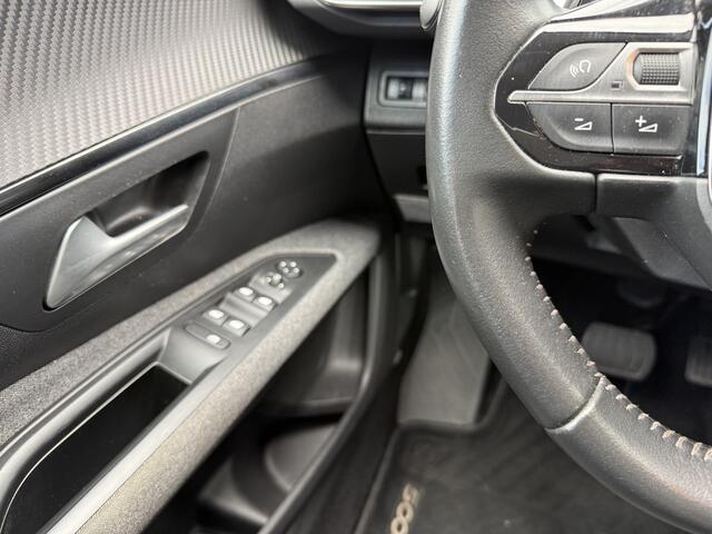 Peugeot 5008 130pk PT Active Pack Aut. 7p., Camera | Navi & CarPlay | Trekhaak