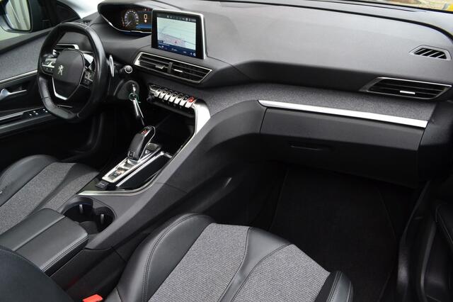 Peugeot 5008 1.2 PureTech Allure Navi/Trekhaak/19'' inch
