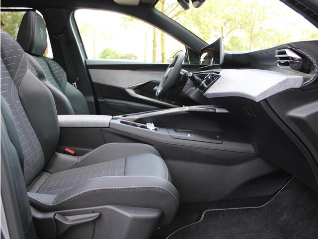 Peugeot 5008 1.2 Hybrid 145 GT 7p Automaat | Navi / Panoramadak / Camera