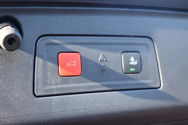 Peugeot 508 1.6 HYB / CARPLAY / STOELVERWARMING / CAMERA