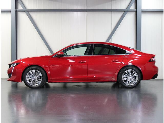 Peugeot 508 1.6 225PK HYbrid Blue Lease Allure Avantage | AppleCarPlay/AndroidAuto | Navigatie | Adaptief Cruise Control | Keyless | FULL LED | Camera | Virt.Cockpit | Elektrische Klep | Isofix | Privacy Glass | Parkeersensoren |