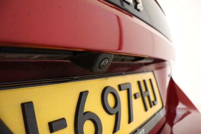 Peugeot 508 SW 1.6 HYbrid Première 225pk | glazen Schuifdak | Trekhaak | Adaptive Cruise Control | Focal | Stoelverwarming