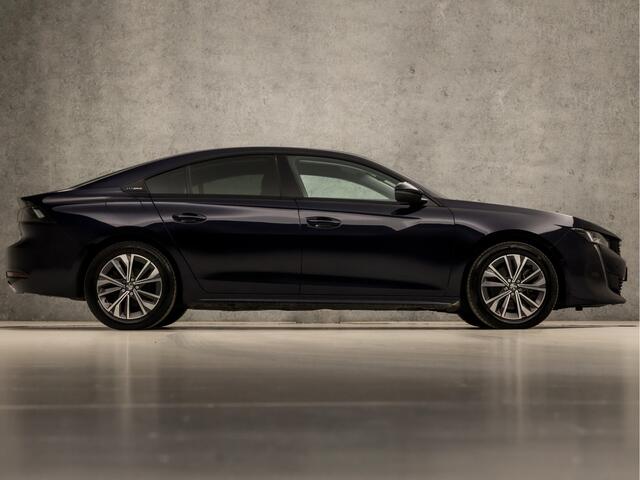 Peugeot 508 1.6 HYbrid Allure Sport 225Pk Automaat (APPLE CARPLAY, GROOT NAVI, LEDER, KEYLESS, 360 CAMERA, SPORTSTOELEN, STOELVERWARMING, TREKHAAK, ADAPTIVE CRUISE, SFEERVERLICHTING, NIEUWSTAAT)