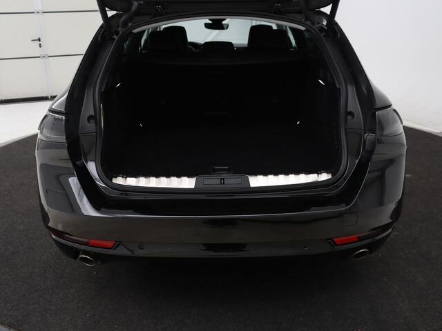 Peugeot 508 1.6 HYbrid Allure | Adaptive cruise | Half leder | Camera | Carplay | Full LED | Navigatie | Climate control | Parkeerhulp | PHEV | Plug In