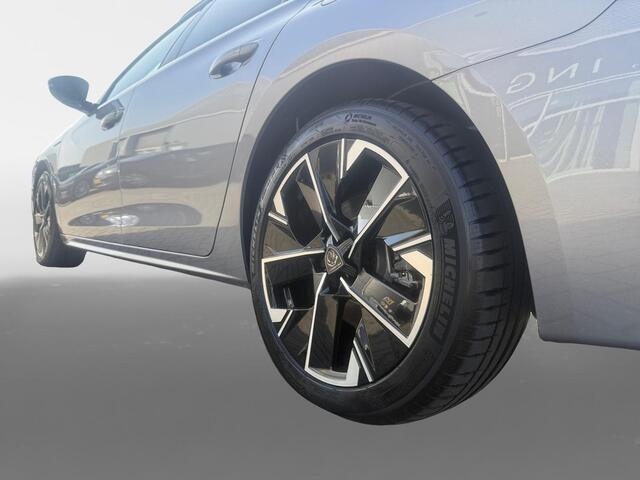 Peugeot 508 SW 1.6 HYbrid 225 GT | 71KM!! | Automaat | Camera | Dodehoek Detectie | Apple Carplay/Android Auto | Climate Control | Adaptief Cruise Control |