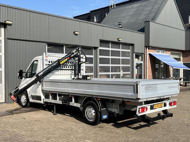 Peugeot BOXER 335 2.0 HDI 420cm Laadbak Pick-up Open laadbak Hiab 018T laadkraan Airco Stuurwielbediening Trekhaak 3000kg trekgewicht 3-persoons Euro 6 P-up