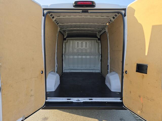 Peugeot BOXER 335 2.2 BlueHDi L2 H2 - Euro 6 - 140 Pk - ParkeerCamera - Airco - Cruise Control