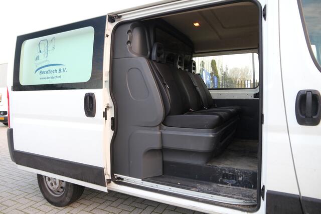 Peugeot BOXER 2.2 BlueHDi 140 / DC / L2H1 / 2x Schuifdeur / APK 09-2026 / Airco..