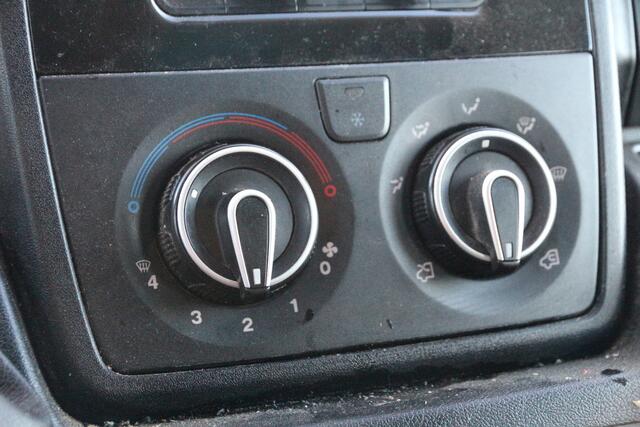 Peugeot BOXER 2.2 BlueHDi 140 / DC / L2H1 / 2x Schuifdeur / APK 09-2026 / Airco..