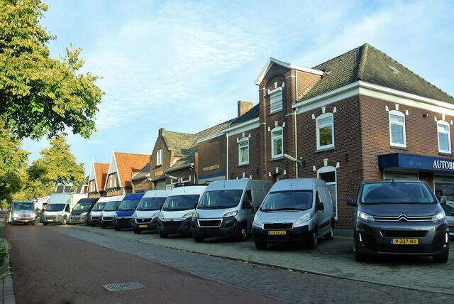 Peugeot BOXER 2.2 BlueHDi 140 L3H2 3.5t Automaat |Adaptive cruise |Climate control |Navigatie |Achteruitrijcamera |Trekhaak |1e eigenaar |Topstaat |EURO6 |3500 KG |Carplay en Android auto