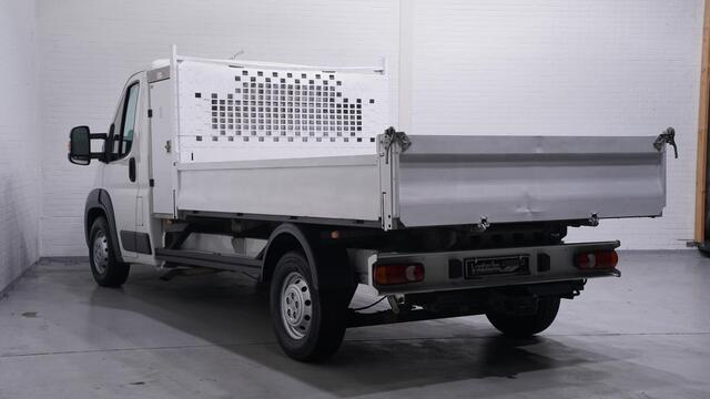 Peugeot BOXER 2.0 HDI 163 pk Kipper LxBxH 310x201x30 cm Airco Navi, Trekhaak, 3-Zits