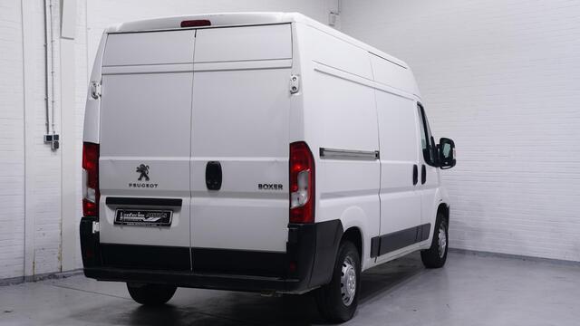 Peugeot BOXER 2.0 BlueHDI 130 pk L2H2 Premium Airco Cruise Control, Laadruimte Pakket, Multistuur, 3-Zits