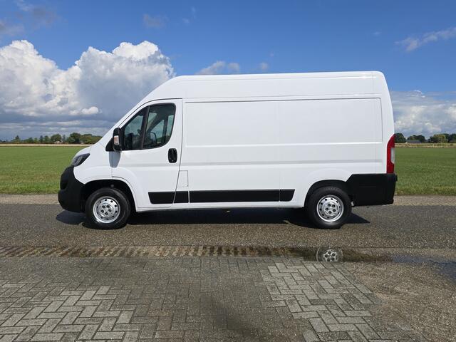 Peugeot BOXER 330 2.2 BlueHDi L2 H2 - 120 Pk - Euro 6 - Navi - ParkeerCamera - Airco - Cruise Control