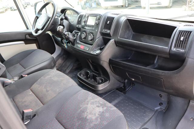 Peugeot BOXER 330 2.0 BlueHDI L2H1 Premium DC Navigatie, Camera, Trekhaak, Cruise control, 6 Persoons, Airco