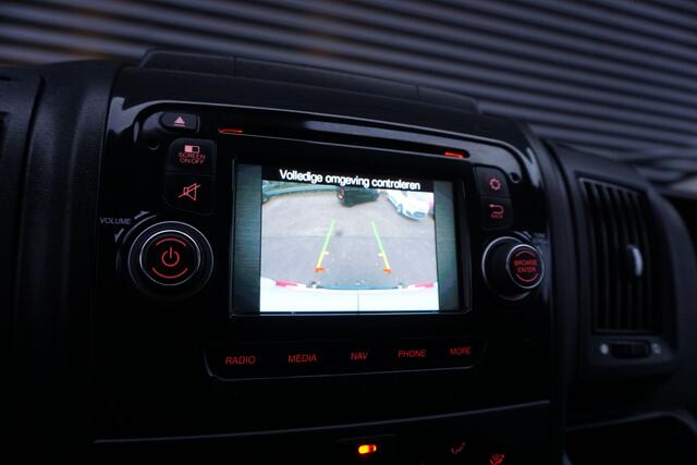 Peugeot BOXER 131pk Euro6 L1H1 Pro Navi Camera Trekhaak Cruise control Imperiaal