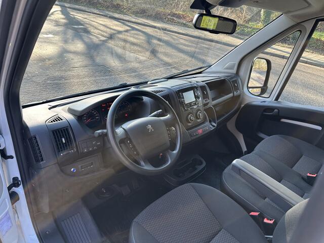 Peugeot BOXER e-Boxer 435 L3H2 Premium 70 kWh 136pk | Achteruitrijcamera |