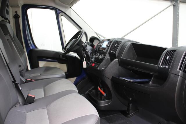 Peugeot BOXER 2.0 BlueHDI L2H2 ACHTERUITRIJCAMERA