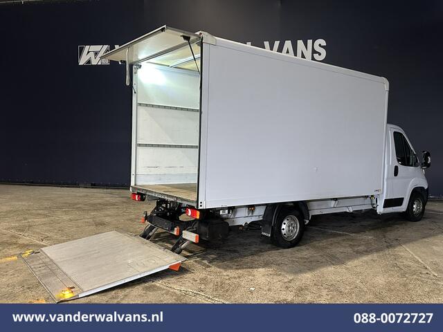 Peugeot BOXER 2.2 BlueHDi 141pk Bakwagen Laadklep Euro6 Airco | Cruisecontrol | 985kg laadvermogen Bijrijdersbank