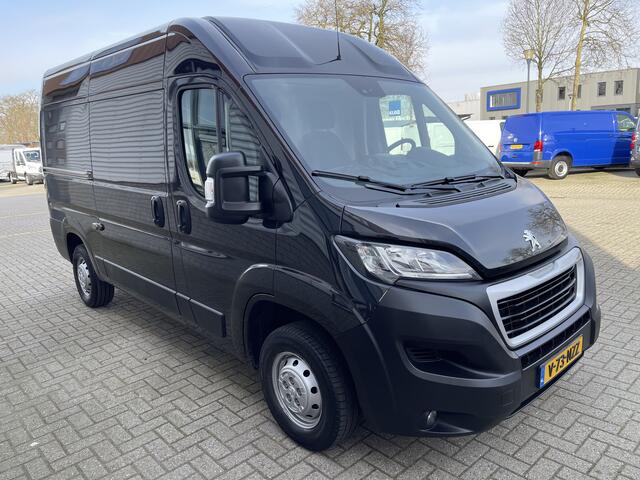 Peugeot BOXER 335 2.2 BlueHDi 165pk L2H2 Premium / vaste prijs rijklaar ¤ 16.950 ex btw / lease vanaf ¤ 285 / airco / cruise / navigatie / euro 6 / bpm vrij / trekhaak 2500 kg !