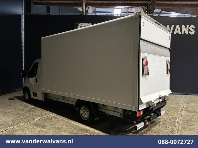 Peugeot BOXER 2.2 BlueHDi 141pk Bakwagen Laadklep Euro6 Airco | Cruisecontrol | 955kg laadvermogen Bijrijdersbank