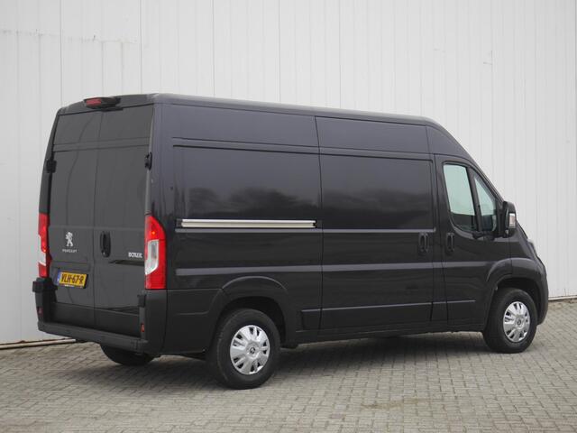 Peugeot BOXER 333 2.2 BlueHDi 140 L2H2 Premium 140 Pk | 3-Zits | Camera Achter | Laadruimte Pakket | Cruise Control | Navigatie | Comfort Stoel