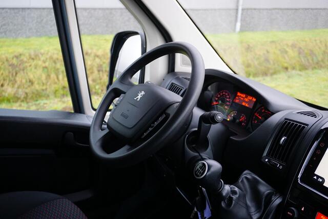 Peugeot BOXER 2.2 BlueHDi 140 L3H2 3.5t in Topstaat |2e airbag |BPM voordeel |Navi |Carplay |Climate |Cruise |Parkeersensoren |3500 KG |140 pk |Mooie camperbasis