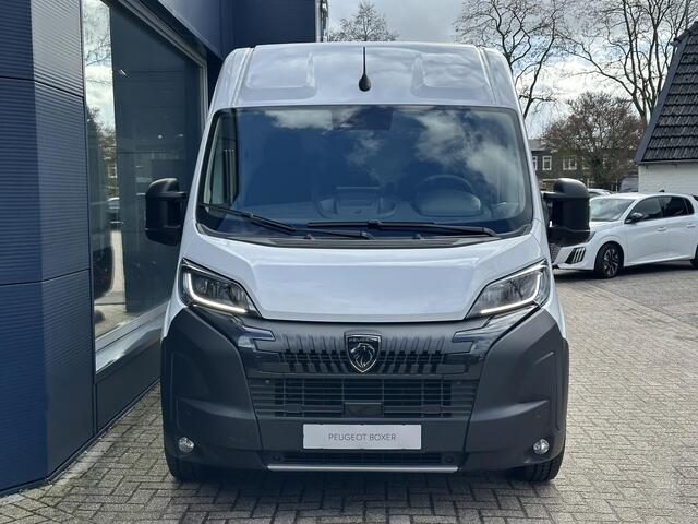 Peugeot BOXER 2.2 BlueHDi 180 PK Automaat L4H2 | Zeer Complete Bus | Zakelijk BPM Vrij | Full LED Verlichting | Navigatie | Climate Control | Volledige Betimmering | Camera | Digitale Binnenspiegel | Multifunctioneel Stuurwiel | 3.000 KG Trekgewicht | Dode Hoek Signale