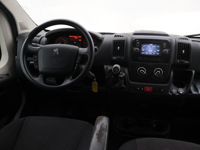Peugeot BOXER 330 2.0 BLUEHDI 130 PK EURO 6 + CAMERA | TREKHAAK | NAVIGATIE | CRUISE | AIRCO