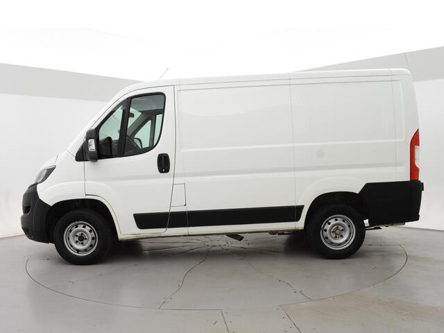 Peugeot BOXER 330 2.0 BLUEHDI 130 PK EURO 6 + CAMERA | TREKHAAK | NAVIGATIE | CRUISE | AIRCO