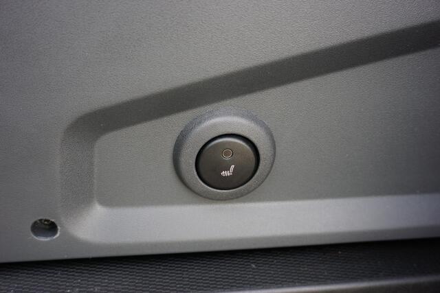 Peugeot BOXER 2.2 BlueHDi 140 S&S L3H2 3.5t |Standkachel |Camera |Cruise |Navi |Betimmering |Stoelverwarming |Bluetooth media en telefonie |1e eigenaar |Topstaat |Lage km-stand