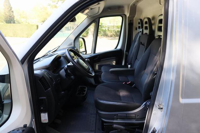 Peugeot BOXER 330 2.0 BlueHDI L1H1 Premium Pack 2018 | Airco | Navigatie | Trekhaak | Cruise Control | Achteruitrij Camera | Clima | Boekjes | Nationale Autopas