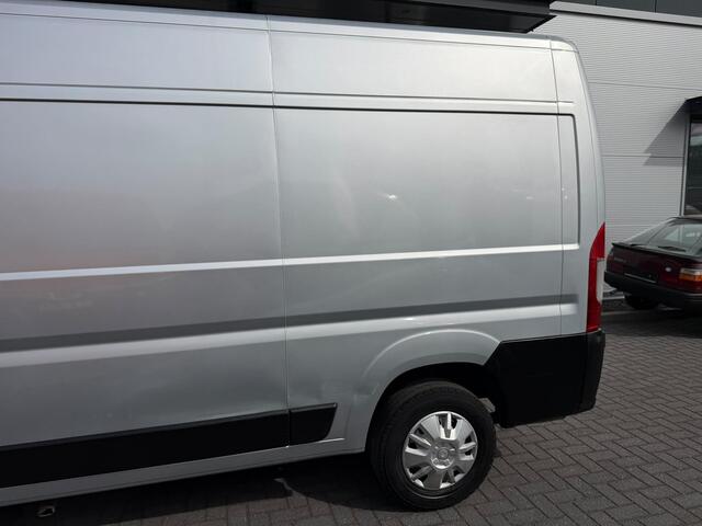Peugeot BOXER 335 2.0 BlueHDI L2H2 Pro MARGE, airco, cruise, camera, trekhaak, led