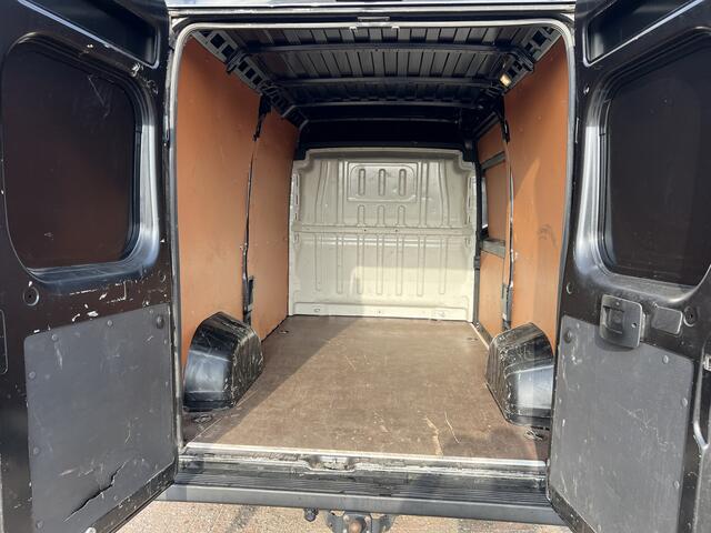 Peugeot BOXER 35 2.2 HDi 165 L2H2 Edition