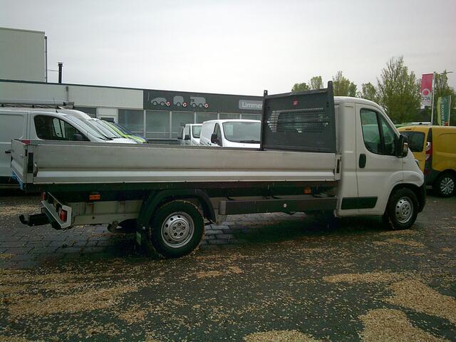 Peugeot BOXER 335 2.2 BlueHDi 140 L3H2 Asphalt OPENLAADBAK+AIRCO+CRUISE+TREKHAAK !!!