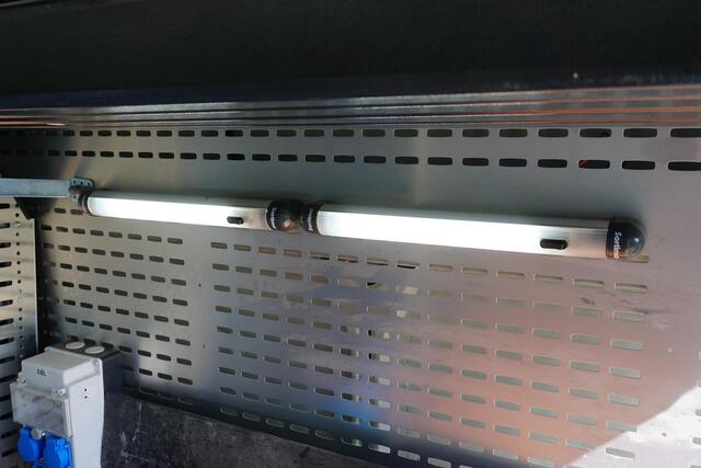 Peugeot BOXER 335 2.2 BlueHDi 165 L3H2 Premium Mobiele Werkplaats |Sortimo inrichting |Wandstroom |2 stoelen |2 airbags |Camera |Standkachel |Verwarmde stoelen |EURO6D |165 pk |1e eigenaar