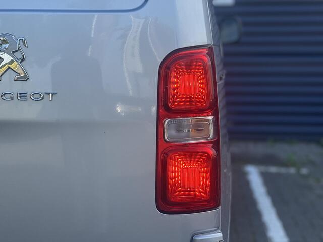 Peugeot EXPERT 227S 2.0 BlueHDI 180pk automaat Premium Pack | Grip Control | Navigatie | Parkeercamera/-sensoren | Apple Carplay/Android Auto | Climate Control | Keyless Entry/Start | Sidebars