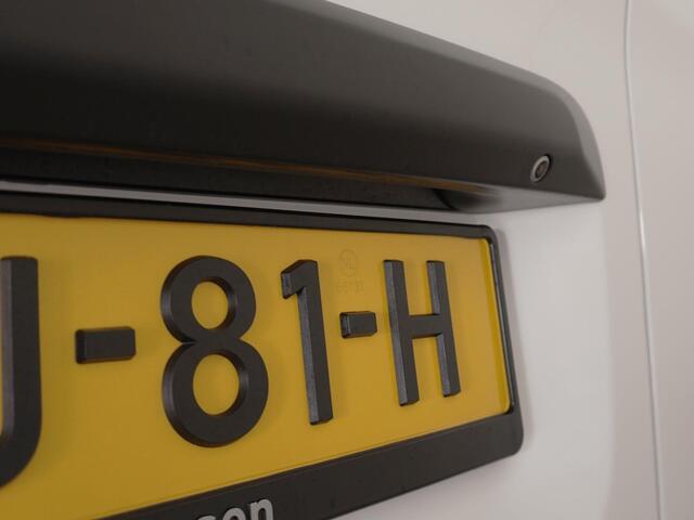 Peugeot EXPERT 2.0 BlueHDI 150 Pk Long Premium | Navi | Blind Spot | Trekhaak | Lichtmetalen velgen | PDC v+a + camera | Rijklaarprijs