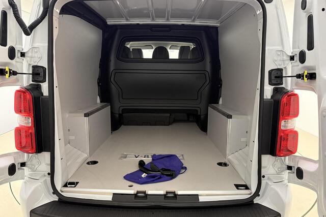 Peugeot EXPERT 2.0 HDI 180 PK Dubbel Cabine Automaat | LEDER | Airco | Stuurverwarming | Start/stop | Betimmering | Apple Carplay | Navigatie | Camera | Licht metalen velgen