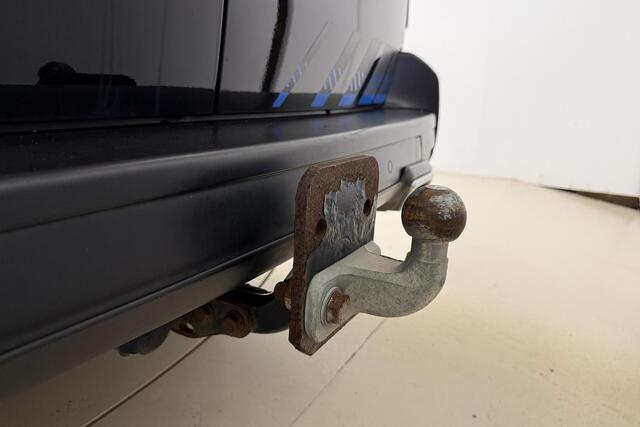 Peugeot EXPERT 2.0 BlueHDI Sport DC 180 Pk | Automaat | Leer | Trekhaak | Stoelverwarming | Alarm | Zijdeuren L+R | Navigatie | Cruise Control | Climate Control