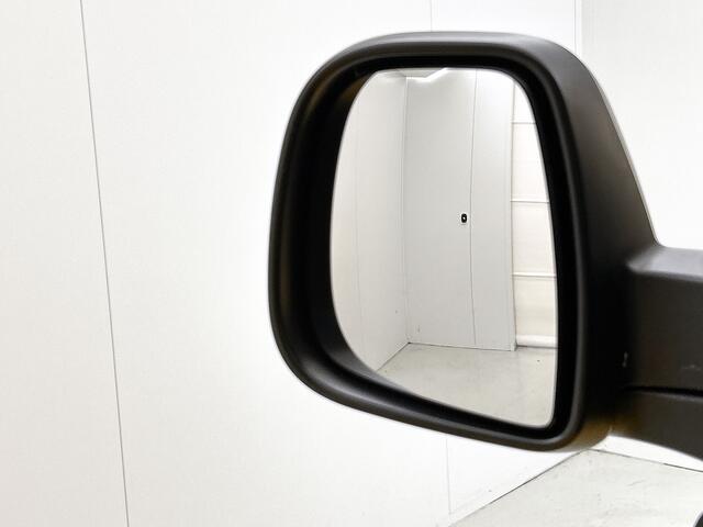 Peugeot EXPERT 2.0 HDI Euro6 123PK L2 Premium / 2xSchuifdeur / Trekhaak / Airco / Apk - nieuw