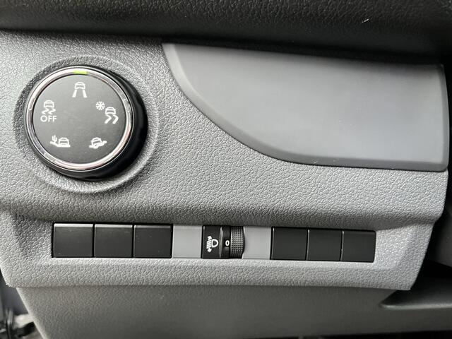 Peugeot EXPERT 1.5 BlueHDI Marge BTW en BPM vrij!! Airco Cruise controle Navigatiesysteem 2-Persoons Parkeerhulp achter Apple carplay 1e eigenaar Euro 6 Bpm en Btw vrij voor particulier gebruik !!