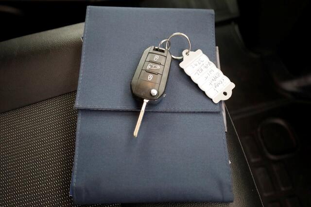 Peugeot EXPERT 1.5 BlueHDI 102pk Koelwagen/Vriezer 12V+230V 04-2022