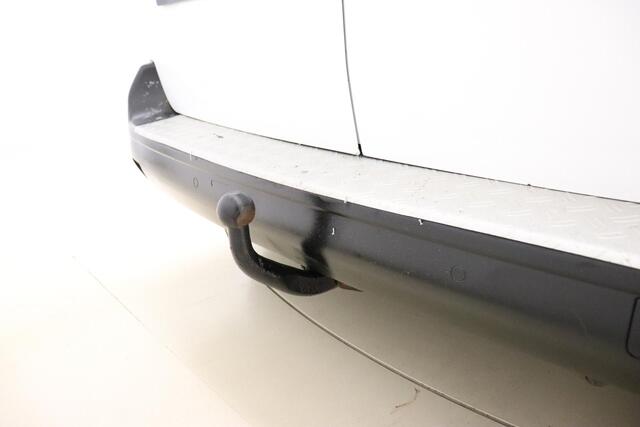 Peugeot EXPERT 1.5 BlueHDI Standard Premium 100 PK | Handgeschakeld | 3-zits | Airco | Crusie Control | Radio | Navigatie | Betimmering | Trekhaak